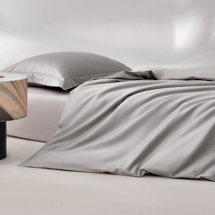 91家纺网 家纺一手货源 找家纺 轩和家居 2024新款简约纯色50s长绒棉贡缎四件套 雅士灰+迷雾灰