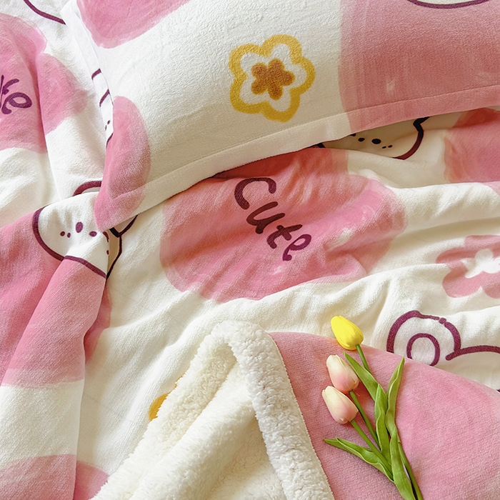 91家纺网 家纺一手货源 找家纺 沐慕 2024新款AB版牛奶绒拼羊羔绒毛毯毯子 毛毯-爱心粉兔