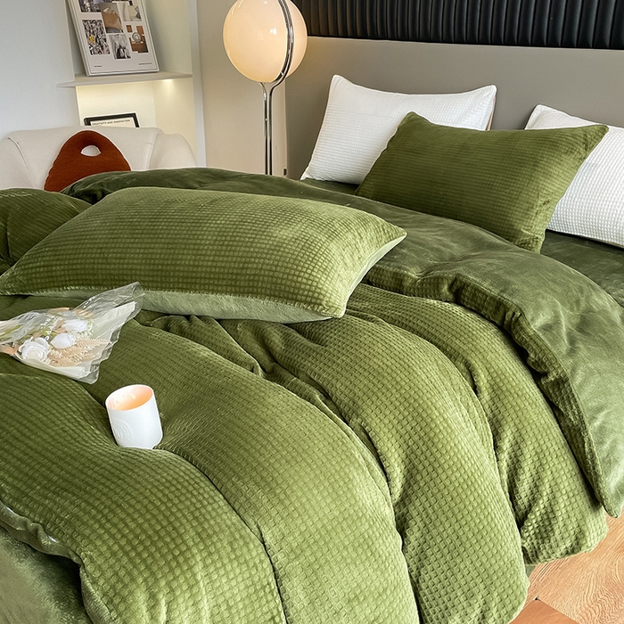 91家纺网 家纺一手货源 找家纺 雅居纺家纺 2024新款简约风雕花绒四件套 华夫格绒-墨绿