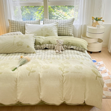 91家纺网 家纺一手货源 找家纺 雅居纺家纺 2024新款立体雕花牛奶绒四件套-幸运花系列 幸运花-绿