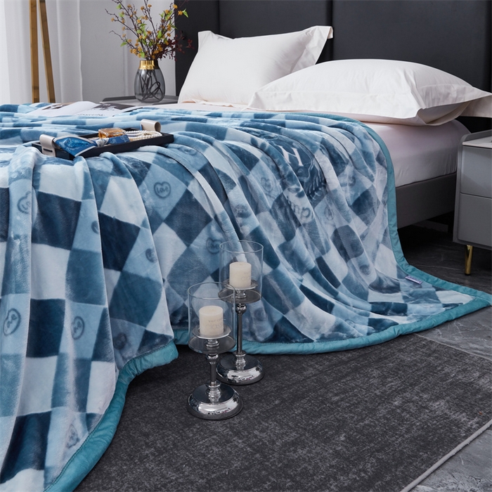 91家纺网 家纺一手货源 找家纺 凯轩毛毛毯毯子网销专供 2024新款A类双层云毛毯毯子 方格