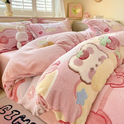 91家纺网 家纺一手货源 找家纺 （总）沐慕 2024新款卡通印花雪花绒四件套加厚牛奶绒四件套