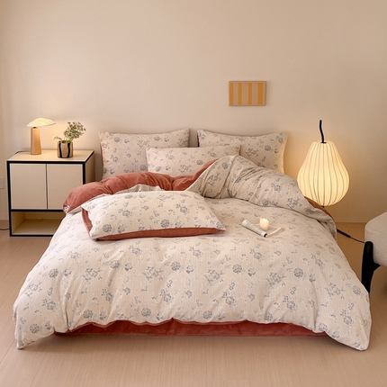 雅居纺家纺 2024新款花卉雕花绒四件套 焦糖花朵