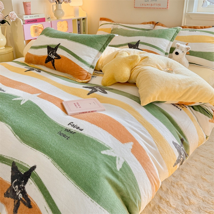 91家纺网 家纺一手货源 找家纺 名兮 2024新款卡通时尚风高克重牛奶绒四件套 繁星