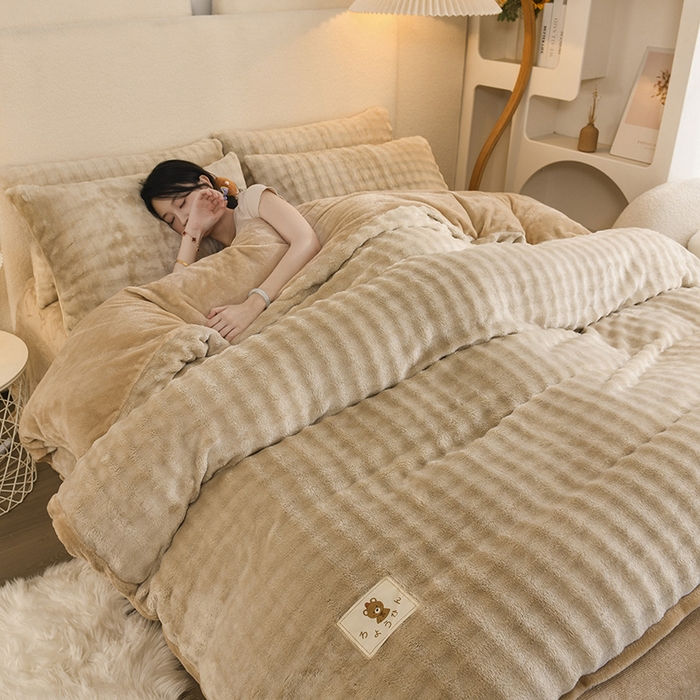 91家纺网 家纺一手货源 找家纺 卡迪亚家纺 2024新款亲肤舒适泡泡绒四件套 驼色