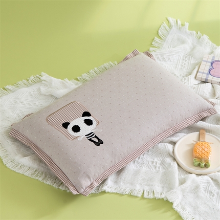 91家纺网 家纺一手货源 找家纺 （总）织布人 2024新款枕芯全棉卡通贴布绣多巴胺色系儿童枕学生宿舍枕头枕芯