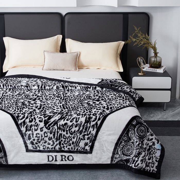 91家纺网 家纺一手货源 找家纺 凯轩毛毛毯毯子网销专供 2024新款新中式大版印花双层云毛毯毯子 野兽派