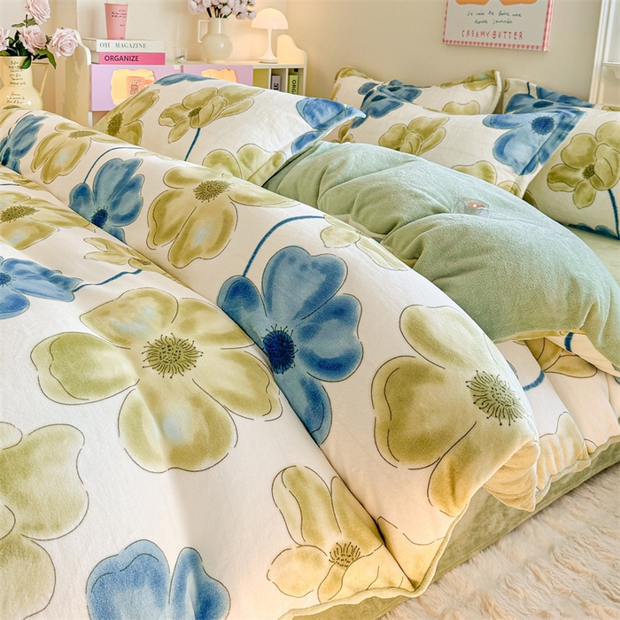 91家纺网 家纺一手货源 找家纺 名兮 2024新款卡通时尚风高克重牛奶绒四件套 卡罗