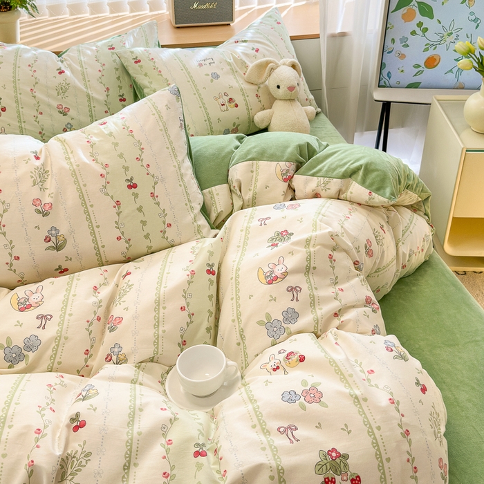 91家纺网 家纺一手货源 找家纺 清雅福 2024新款小清新ins棉加绒印花四件套系列-棉绒风格二 草莓兔