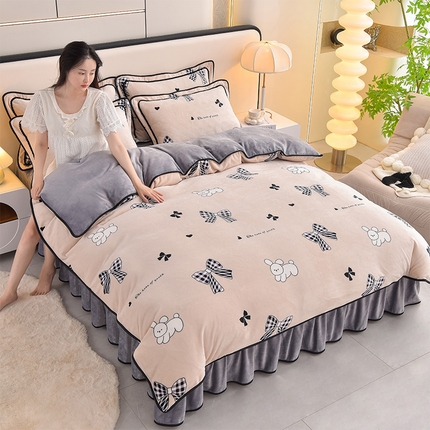 91家纺网 家纺一手货源 找家纺 佳一 2025新款高克重8-9斤印花牛奶绒四件套 蝴蝶结