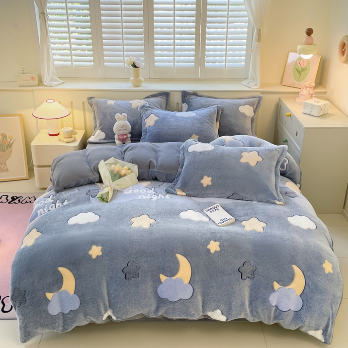 91家纺网 家纺一手货源 找家纺 沐慕 2024新款卡通印花雪花绒四件套加厚牛奶绒四件套 星星月亮
