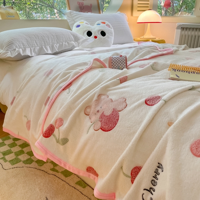 91家纺网 家纺一手货源 找家纺 慕尚家纺 2025新款高克重加厚雪花绒毛毯毯子 樱桃熊