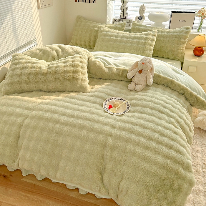 91家纺网 家纺一手货源 找家纺 欧冠家纺 2024秋冬新款纯色泡泡绒和七彩泡泡床裙款四件套 泡泡-抹茶绿