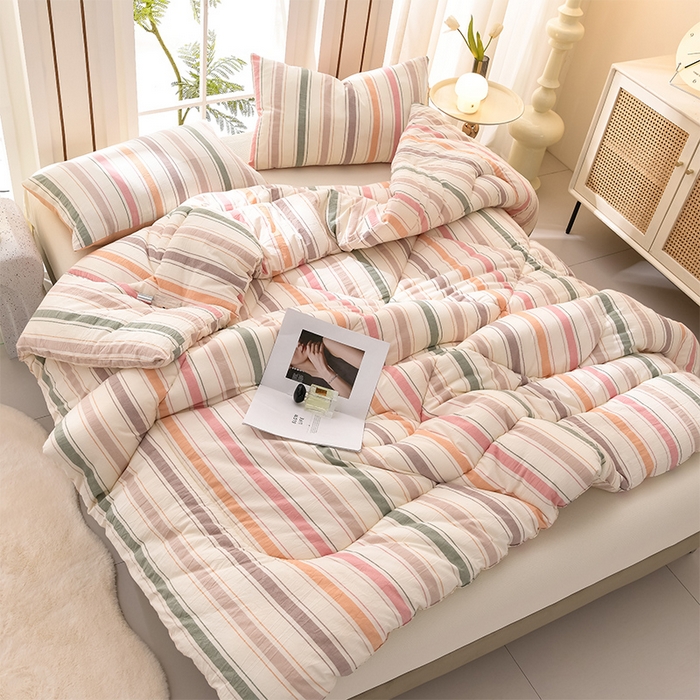 91家纺网 家纺一手货源 找家纺 圣楚家纺 2024新款绗缝保暖印花冬被 彩条