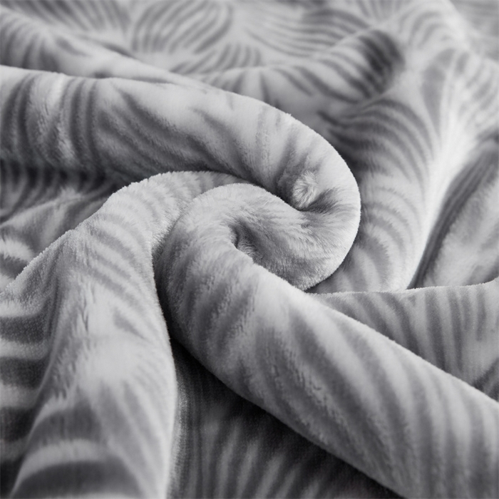 91家纺网 家纺一手货源 找家纺 凯轩毛毛毯毯子网销专供 2024新款双层学生云毛毯毯子 毛线缘