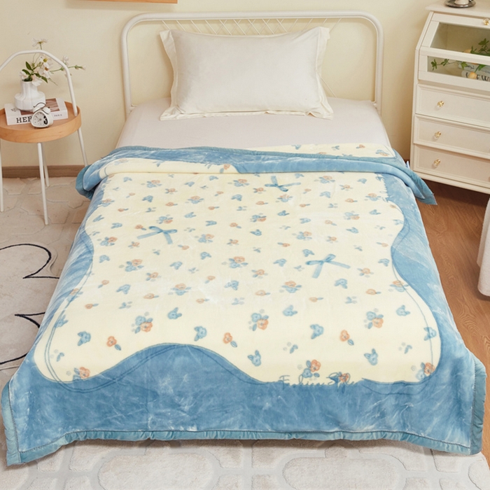 91家纺网 家纺一手货源 找家纺 凯轩毛毛毯毯子网销专供 2024新款双层学生云毛毯毯子 花结