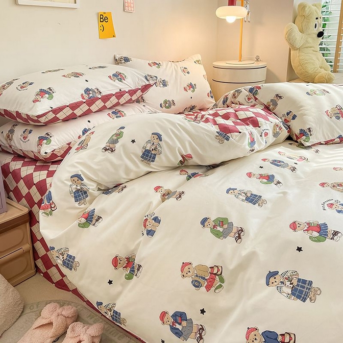 91家纺网 家纺一手货源 找家纺 麦伦家居 2024全棉斜纹13372小清新碎花卡通系列四件套 漫步小熊