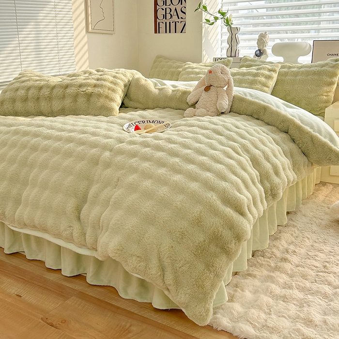 91家纺网 家纺一手货源 找家纺 欧冠家纺 2024秋冬新款纯色泡泡绒和七彩泡泡床裙款四件套 泡泡-抹茶绿