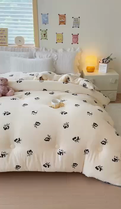 91家纺网 家纺一手货源 找家纺 芯恋家居 2025新款秋冬款母婴级全棉皱皱双层纱大豆被春秋被加厚大豆被 竹林熊猫