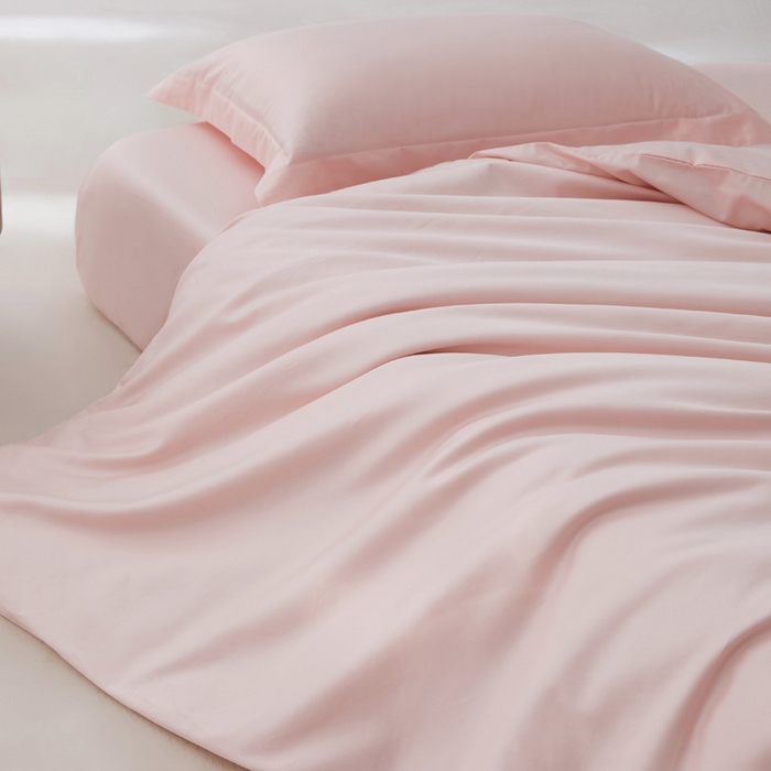 91家纺网 家纺一手货源 找家纺 轩和家居 2024新款简约纯色50s长绒棉贡缎四件套 夏恋粉