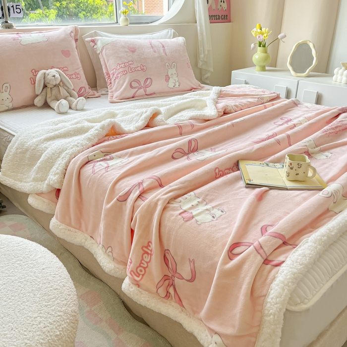 91家纺网 家纺一手货源 找家纺 沐慕 2024新款AB版牛奶绒拼羊羔绒毛毯毯子 毛毯-仙仙兔