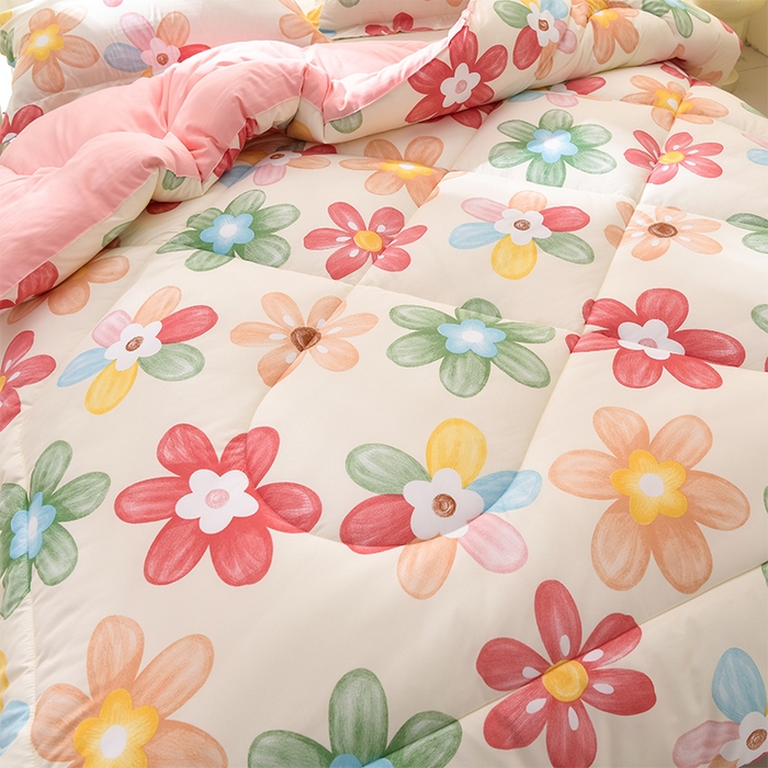 91家纺网 家纺一手货源 找家纺 圣楚家纺 2024新款绗缝保暖印花冬被 花海