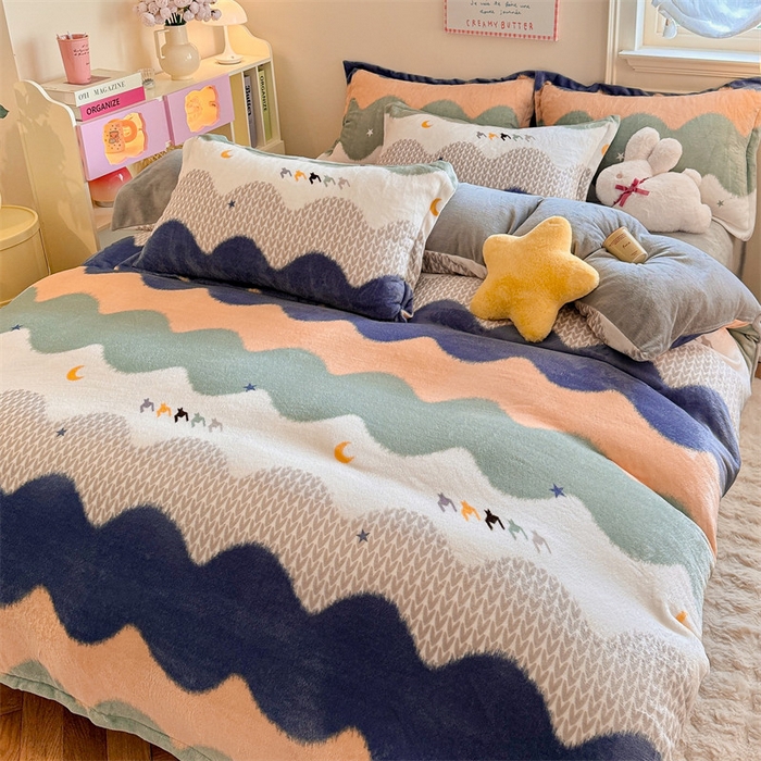 91家纺网 家纺一手货源 找家纺 名兮 2024新款卡通时尚风高克重牛奶绒四件套 乘风破浪