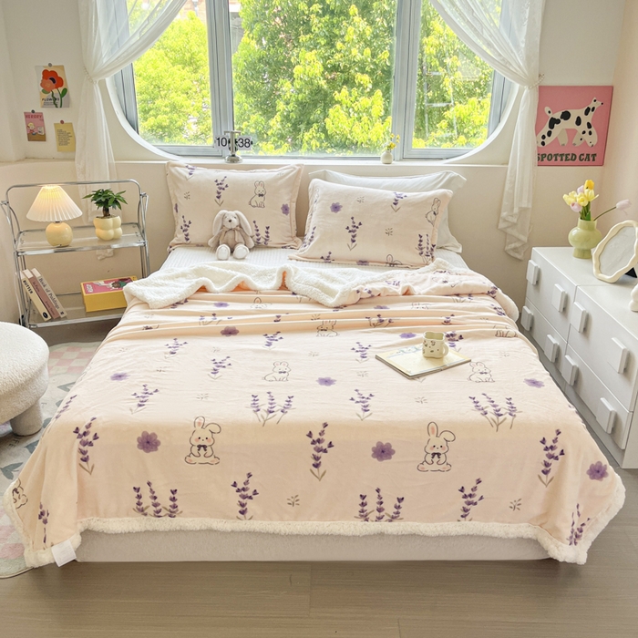 91家纺网 家纺一手货源 找家纺 沐慕 2024新款AB版牛奶绒拼羊羔绒毛毯毯子 毛毯-紫兔花香