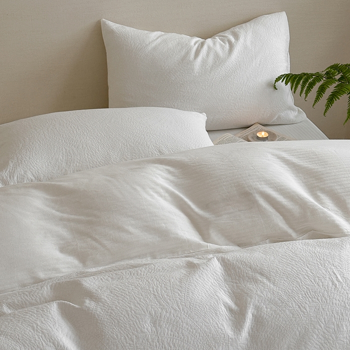 91家纺网 家纺一手货源 找家纺 梦享生活家居 2024新款全棉三层提花肌理纹系列四件套 提花繁花