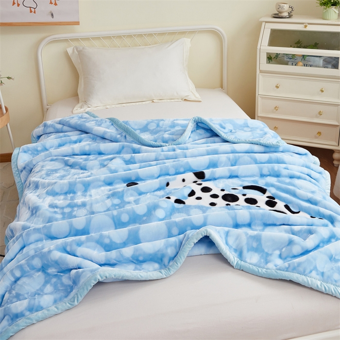 91家纺网 家纺一手货源 找家纺 凯轩毛毛毯毯子网销专供 2024新款双层学生云毛毯毯子 斑点狗-蓝