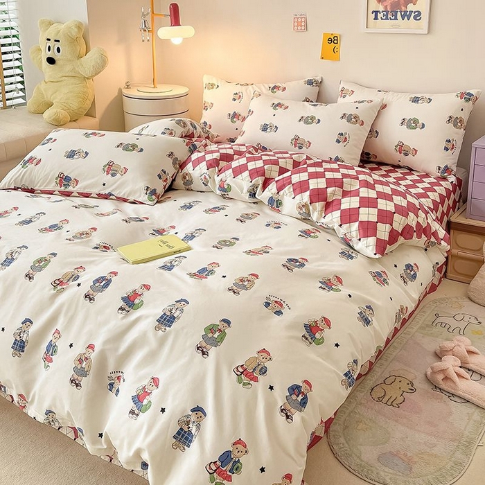 91家纺网 家纺一手货源 找家纺 麦伦家居 2024全棉斜纹13372小清新碎花卡通系列四件套 漫步小熊