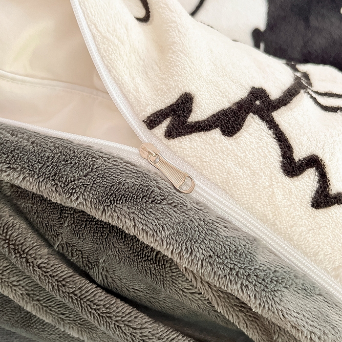 91家纺网 家纺一手货源 找家纺 雅居纺家纺 2024新款高克重印花牛奶绒单枕套 小煤球