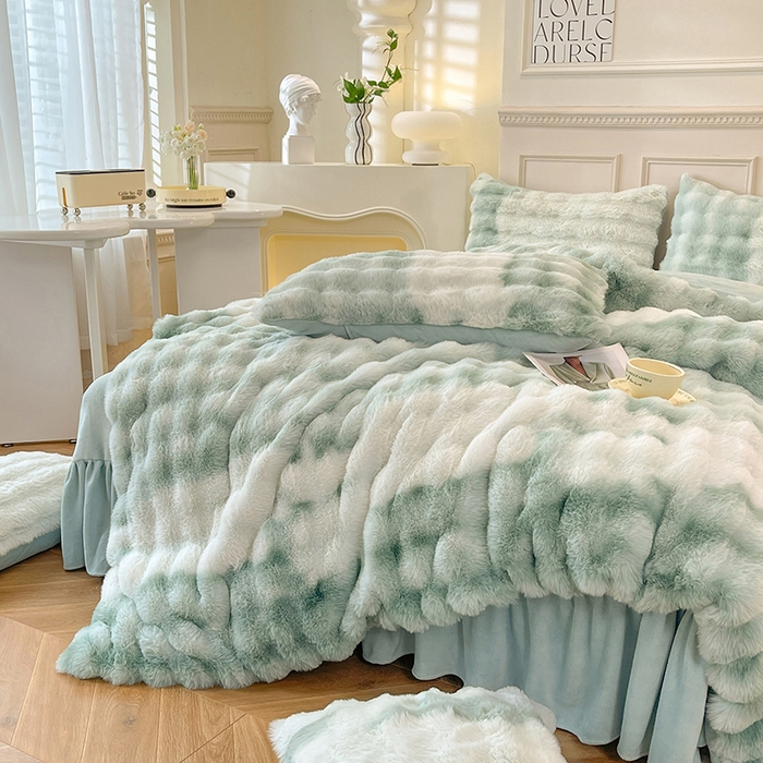 91家纺网 家纺一手货源 找家纺 欧冠家纺 2024秋冬新款纯色泡泡绒和七彩泡泡床裙款四件套 七彩-碧绿