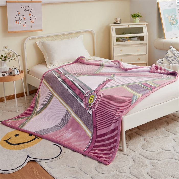 91家纺网 家纺一手货源 找家纺 凯轩毛毛毯毯子网销专供 2024新款双层学生云毛毯毯子 欢乐