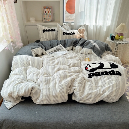桃子家居 2024新款A类ins纯棉色织水洗棉毛巾绣可爱卡通系列四件套 棉毛巾绣-灰灰熊猫