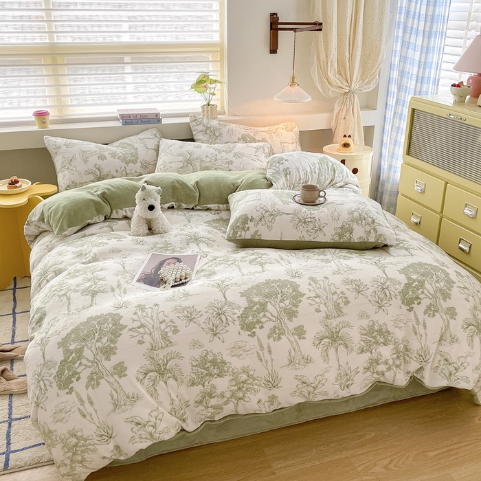 91家纺网 家纺一手货源 找家纺 雅居纺家纺 2024新款高克重印花牛奶绒四件套 幻境-绿