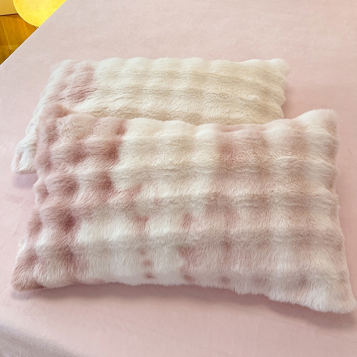 91家纺网 家纺一手货源 找家纺 欧冠家纺 2024秋冬新款纯色泡泡绒和七彩泡泡床裙款四件套 七彩-少女粉