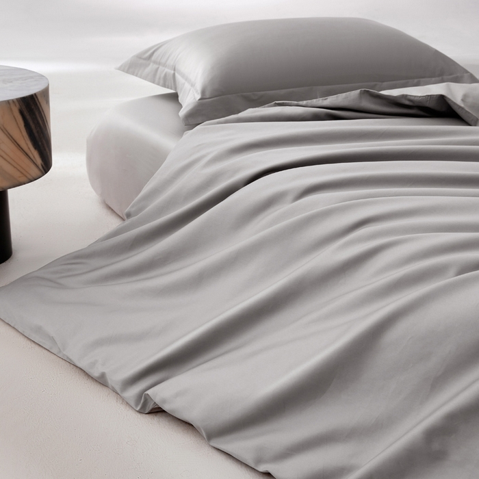 91家纺网 家纺一手货源 找家纺 轩和家居 2024新款简约纯色50s长绒棉贡缎四件套 雅士灰+迷雾灰