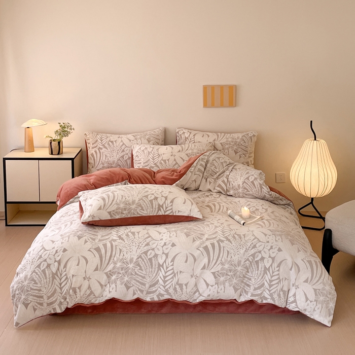 91家纺网 家纺一手货源 找家纺 雅居纺家纺 2024新款花卉雕花绒四件套 丛林秘境