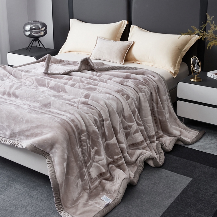 91家纺网 家纺一手货源 找家纺 凯轩毛毛毯毯子网销专供 2024新款新中式大版印花双层云毛毯毯子 谜恋