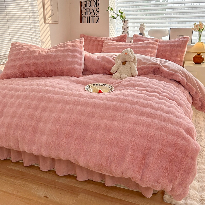 91家纺网 家纺一手货源 找家纺 欧冠家纺 2024秋冬新款纯色泡泡绒和七彩泡泡床裙款四件套 泡泡-甜心粉