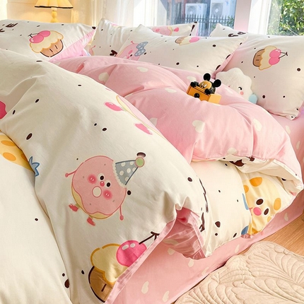 91家纺网 家纺一手货源 找家纺 麦伦家居 2024全棉斜纹13372小清新碎花卡通系列四件套 奶油芝士粉