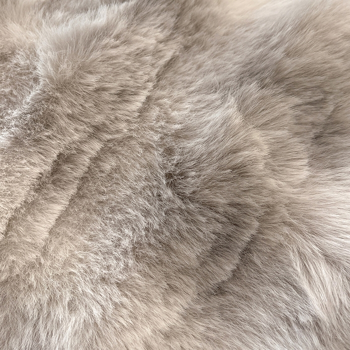 91家纺网 家纺一手货源 找家纺 欧冠家纺 2024秋冬新款纯色泡泡绒和七彩泡泡床裙款四件套 七彩-高级灰