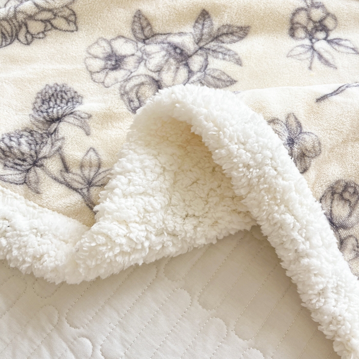 91家纺网 家纺一手货源 找家纺 沐慕 2024新款AB版牛奶绒拼羊羔绒毛毯毯子 毛毯-花艺