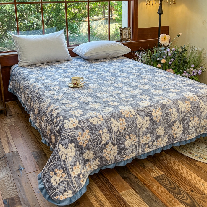 91家纺网 家纺一手货源 找家纺 梵克保罗 2024新款亲肤舒适牛奶绒花边单床盖 流光岁月