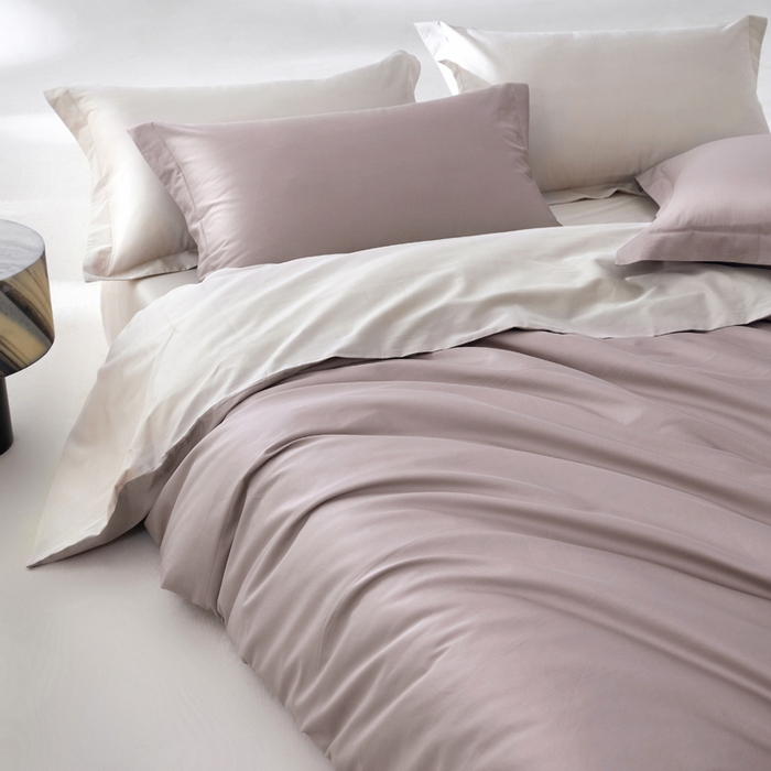 91家纺网 家纺一手货源 找家纺 轩和家居 2024新款简约纯色50s长绒棉贡缎四件套 丹麦紫+迷雾灰