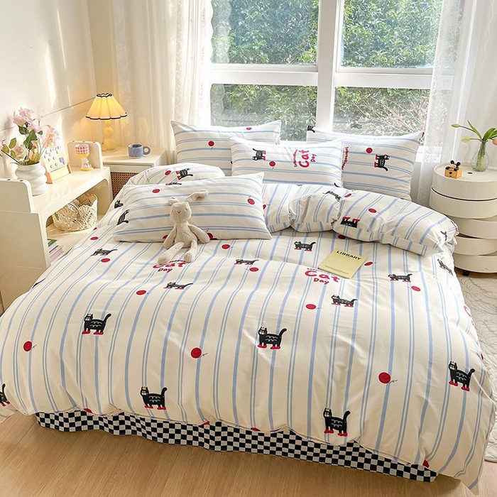 91家纺网 家纺一手货源 找家纺 麦伦家居 2024全棉斜纹13372小清新碎花卡通系列四件套 蓝条小猫咪