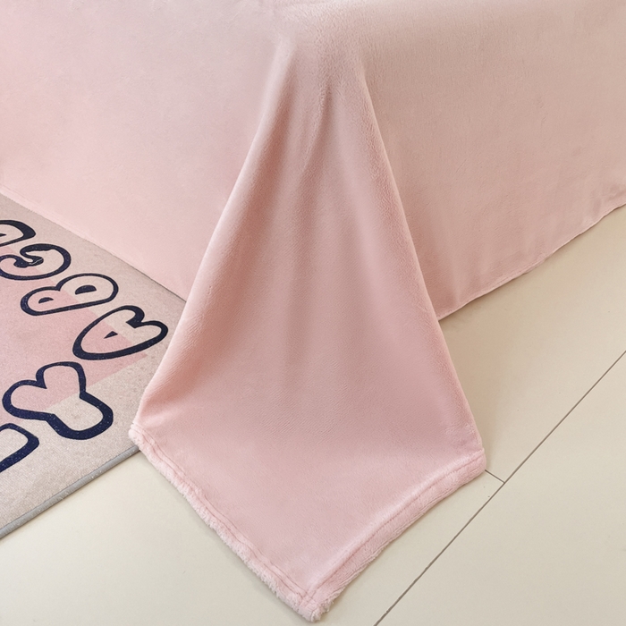 91家纺网 家纺一手货源 找家纺 沐慕 2024新款卡通印花雪花绒四件套加厚牛奶绒四件套 花花粉兔