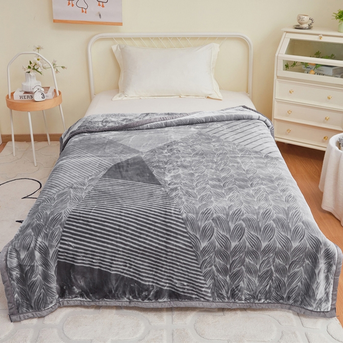 91家纺网 家纺一手货源 找家纺 凯轩毛毛毯毯子网销专供 2024新款双层学生云毛毯毯子 毛线缘