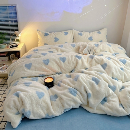 91家纺网 家纺一手货源 找家纺 （总）雅居纺家纺 2024新款高克重兔毛印花牛奶绒四件套-爱心